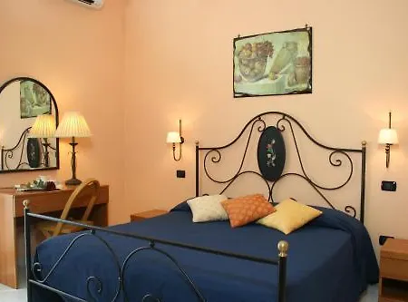 Szálloda Degli Amici 3*