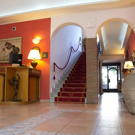 Degli Amici Szálloda 3*