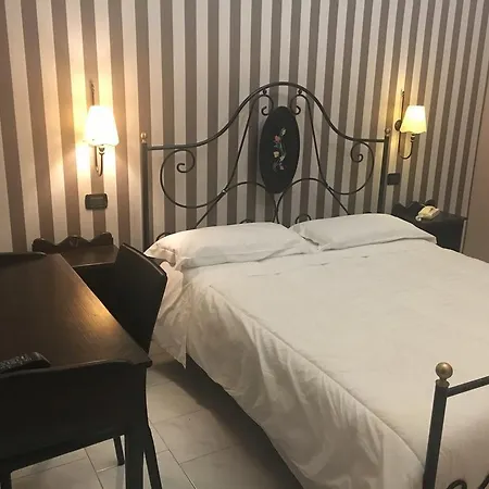 Degli Amici Szálloda 3*